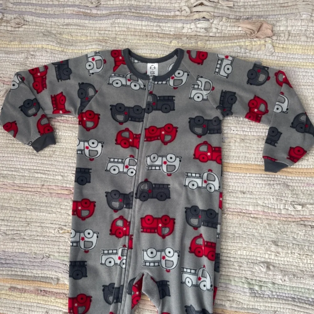 Toddler Boys Gerber Kids Fire Truck One Piece Footed Pajamas Size 5t
